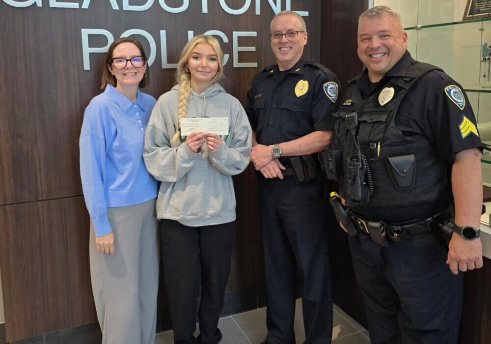 Pictured L to R: Debbie Consiglio (mother), Sarah Wilson, MPOA member Gladstone Chief Fred Farris and MPOA Board Member Sergeant Nino Consiglio (stepfather).  